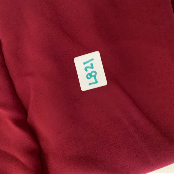 RW & Co Red Sheer top, with keyhole back size XS - Picture 5 of 5